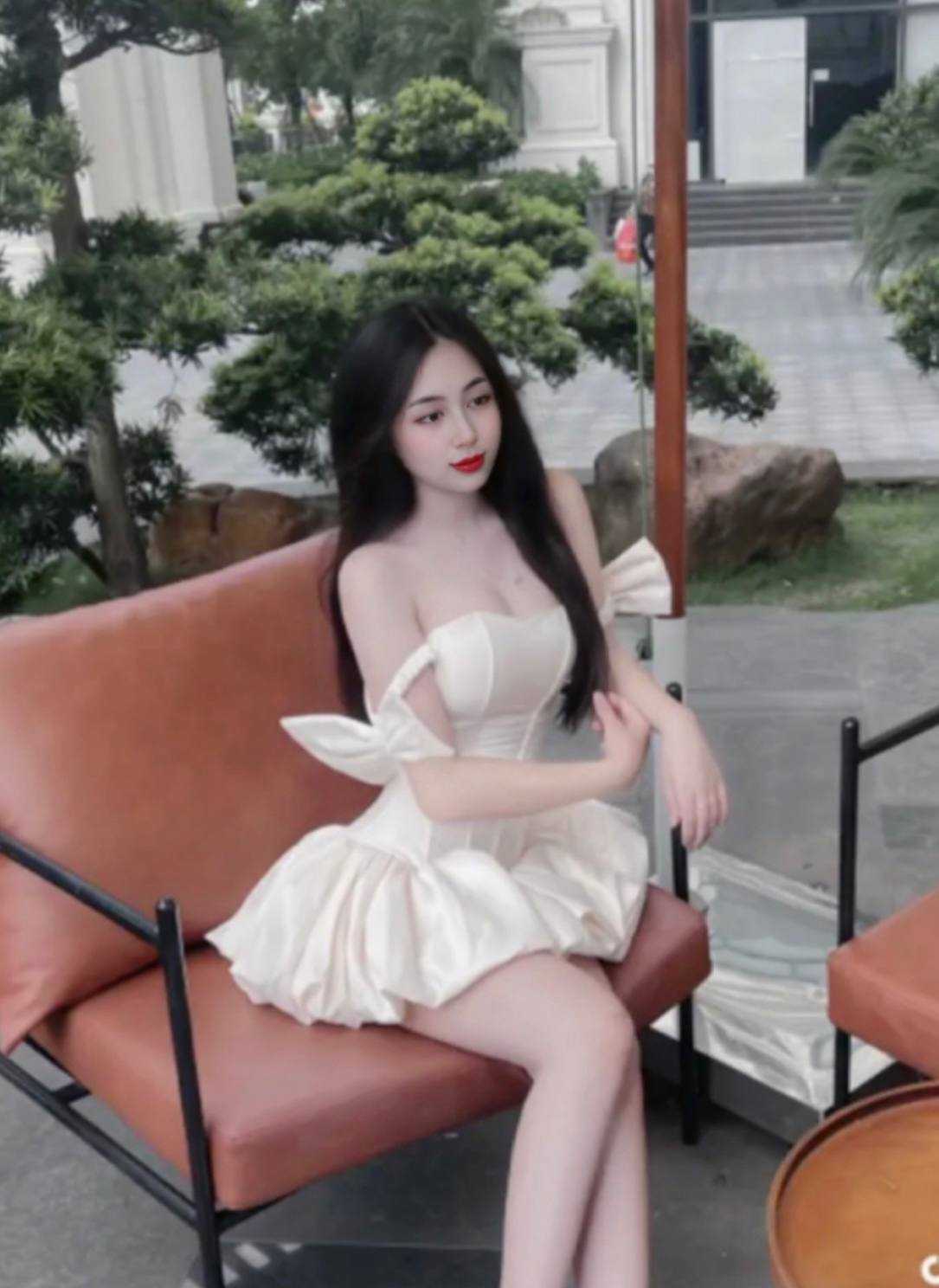 Biểu tượng email liên hệ